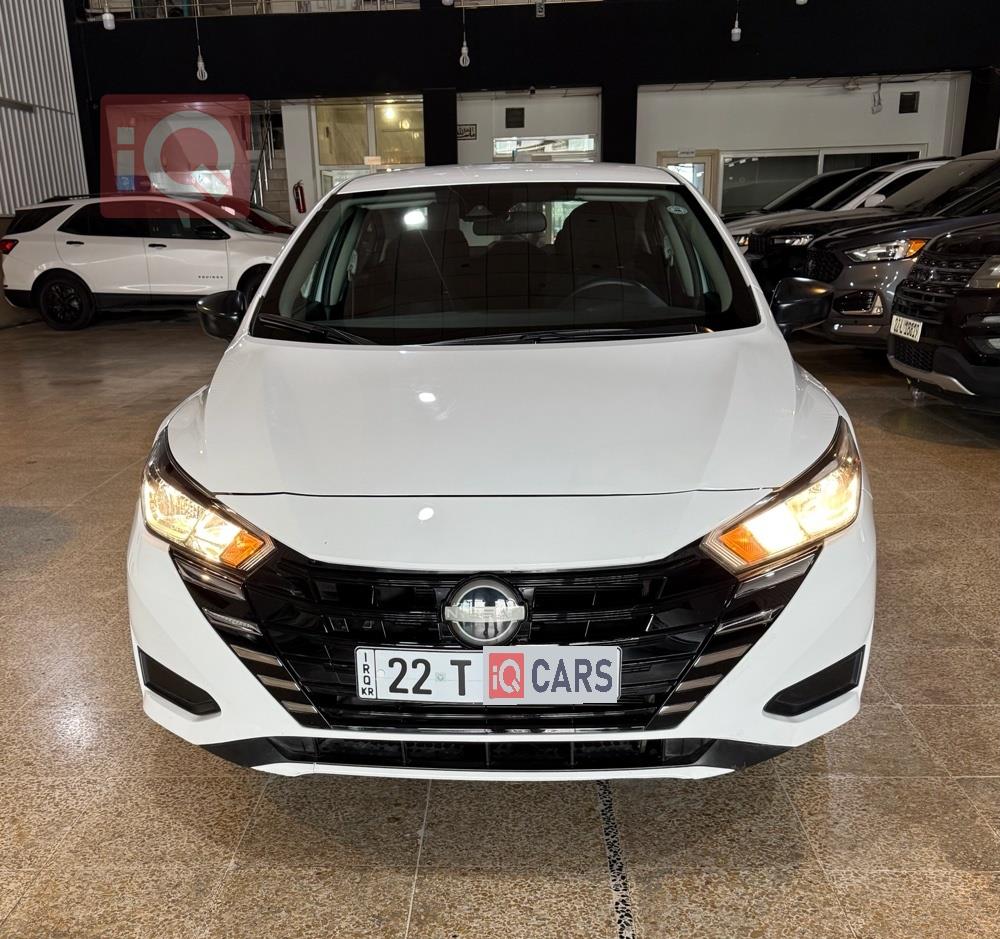 نیسان ڤێرسا